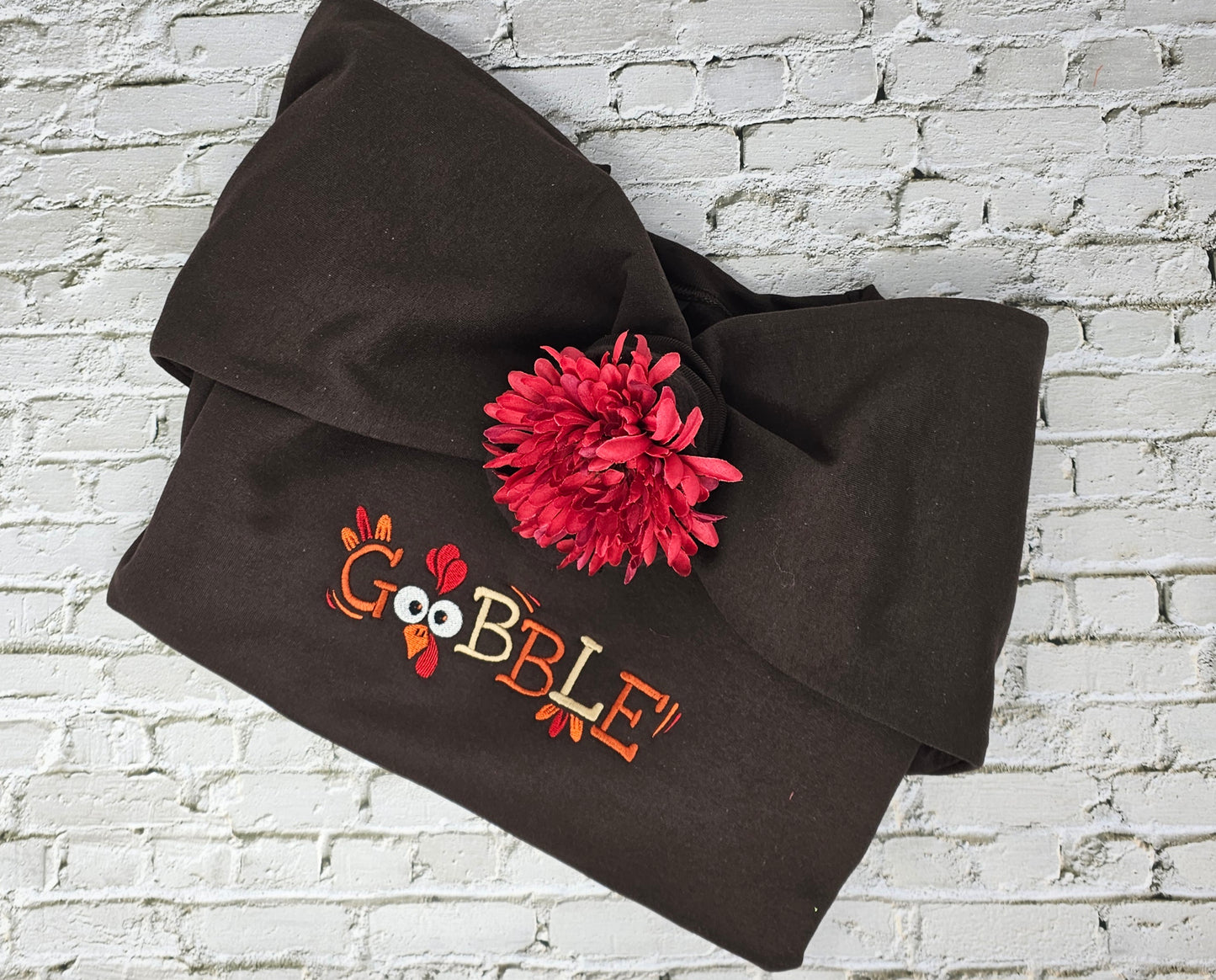 Cozy “Gobble” Thanksgiving Embroidered Sweatshirt – Cute Turkey Face Fall Crewneck for Women